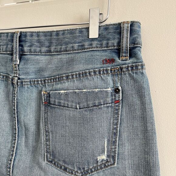 GAP Y2K Micro Mini Denim Skirt Size 10 Preppy Low Rise Raw Hem Distressed - Picture 9 of 11